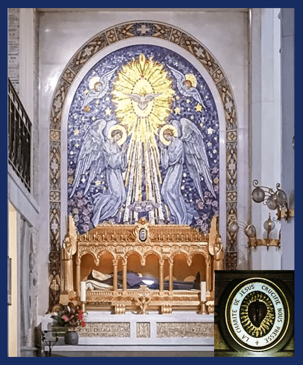 Santa Luisa de Marillac dentro de la Capilla